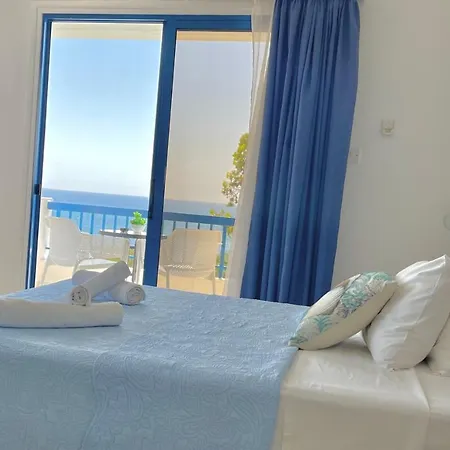 Governors Costas Apts