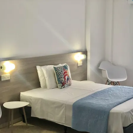 Governors Costas Apts