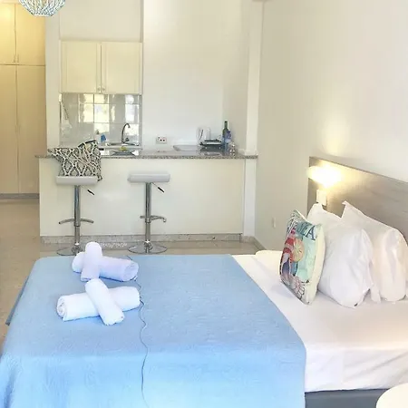 Governors Costas Apts Daire Governor’s Beach