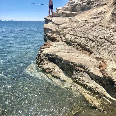 Governors Costas Apts Daire *