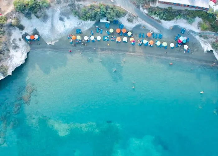 Governors Costas Apts *