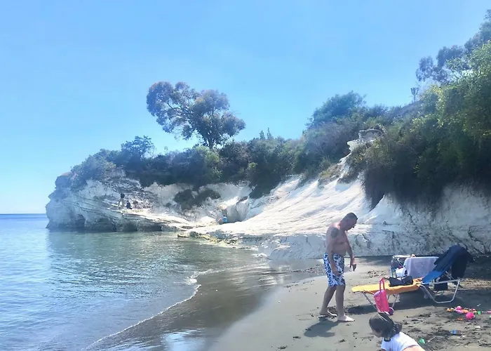 Governors Costas Apts アパート ガバナーズ・ビーチ