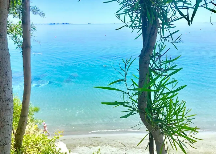 アパート Governors Costas Apts