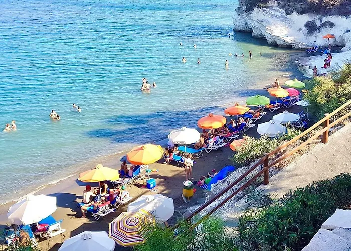 Governors Costas Apts